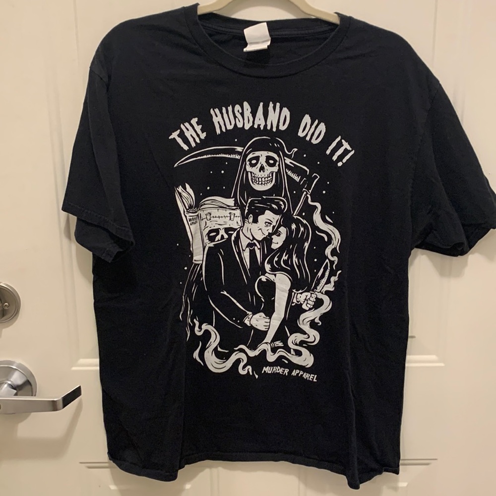 Murder Apparel “The Husband Did It” Black T-Shirt